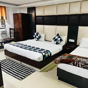 Le Mount Plaza Near Igi Airport Delhi 4*, Нью-Дели Индия