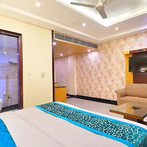 Hari Piorko - Just A Min Away From New Railway Station 3*, Дели Индия
